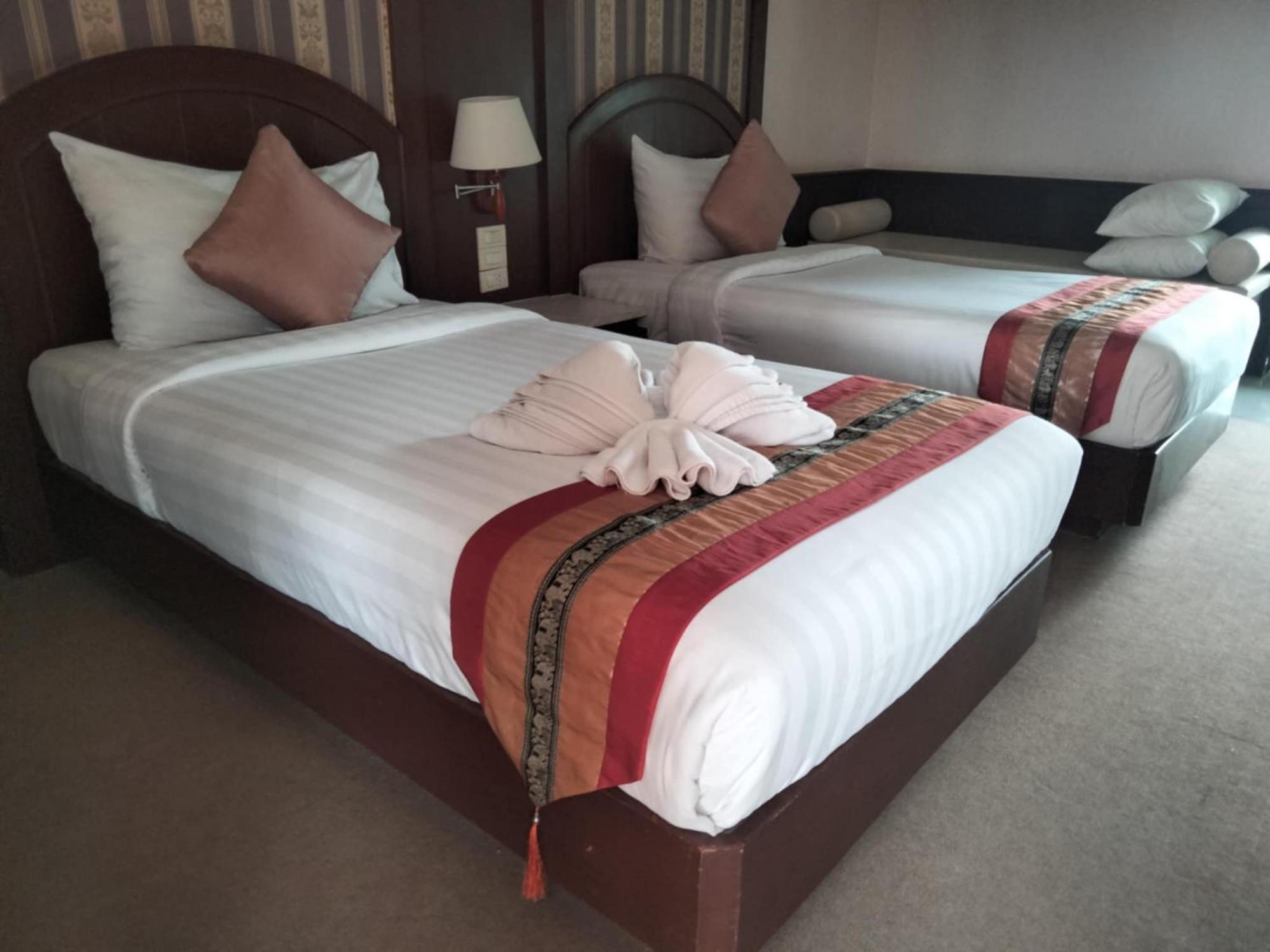 The Lion King Hotel Udonthani Ngoại thất bức ảnh